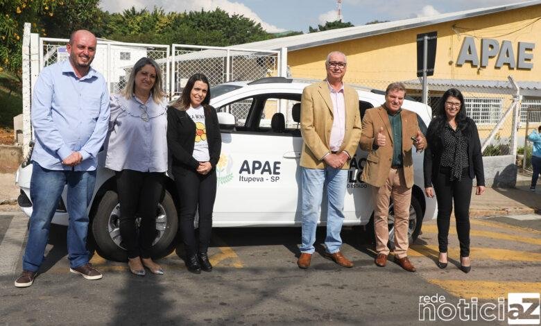 APAE de Itupeva ganha novo veículo para atendimento