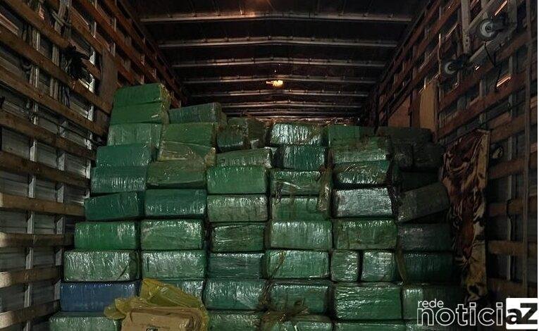 Mais de 5 toneladas de maconha é encontrada dentro de caminhão em rodovia de SP