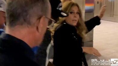 Ator Tom Hanks grita com fãs após confusão com sua esposa