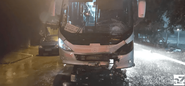 Motociclista morre após se envolver em acidente com ônibus em Jundiaí