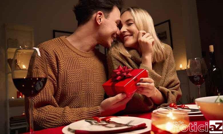 Vai comprar presente no Dia dos Namorados? Conheça dicas de economia