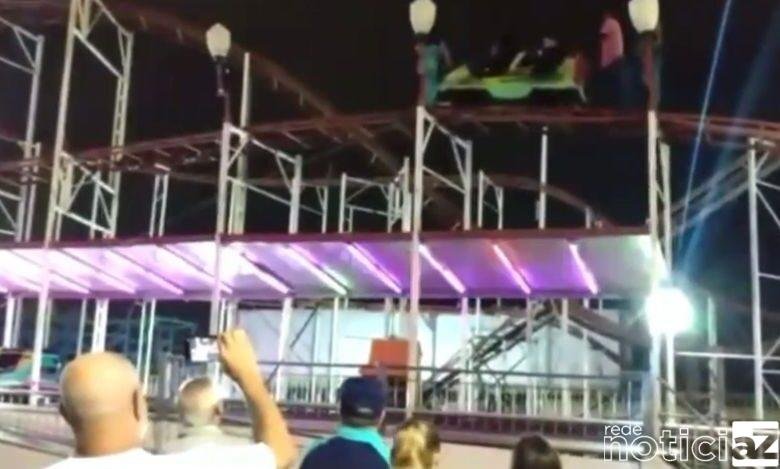 Montanha-russa quebra e causa pânico em parque do Litoral de São Paulo