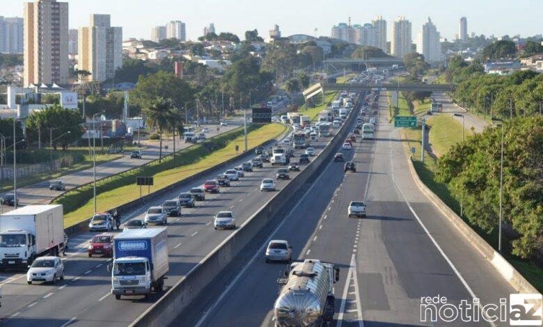 Quatro homens são presos após roubar caminhão em Jundiaí