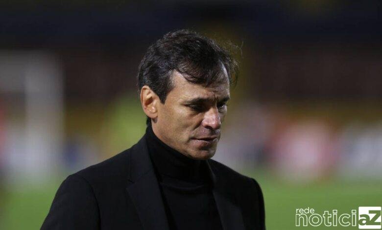 Fábian Bustos é demitido do Santos