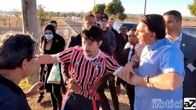 Bolsonaro entra em confusão com Youtuber em Brasília