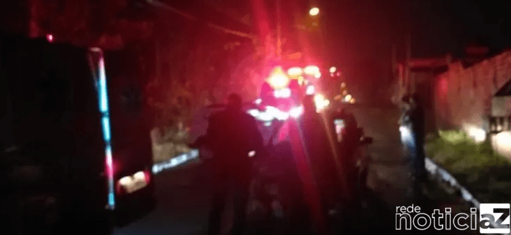 Carro capota e deixa duas pessoas feridas em Campo Limpo Paulista