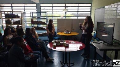 Absorventes começam a ser distribuídos para alunas da rede municipal