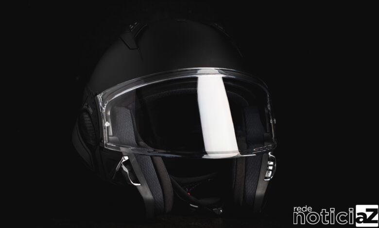 Motociclista morre após colidir com carro