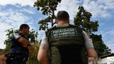 Prefeitura fiscaliza comércios irregulares de sucatas