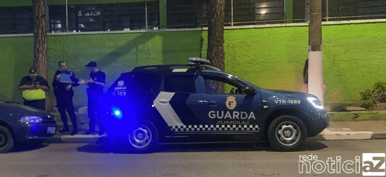 Policial e namorada escapam do "tribunal do crime"