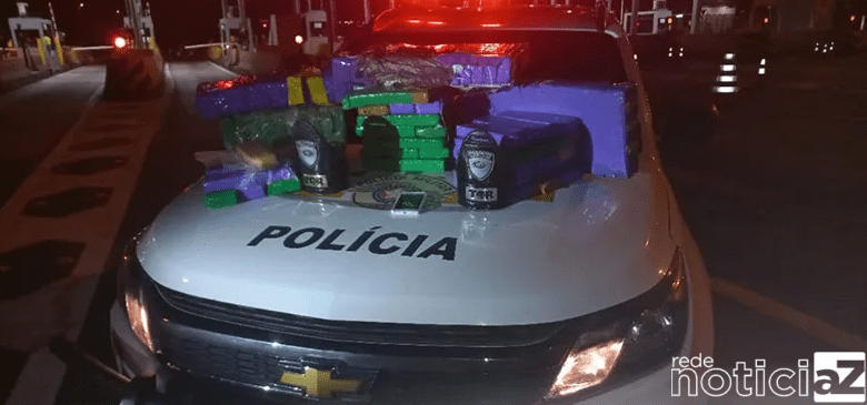 Polícia apreende 108 tijolos de maconha