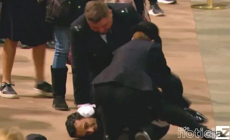 Homem é detido por tentar aproximar-se da urna da rainha Elizabeth II