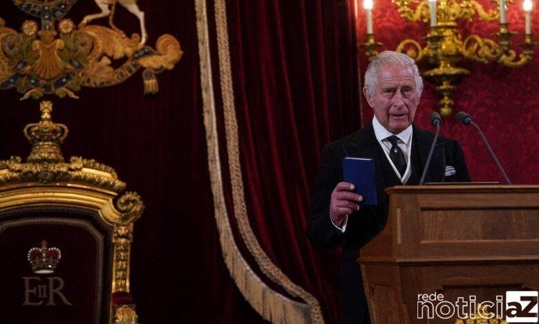 Conselho de Adesão proclama Charles III como o novo rei do Reino Unido
