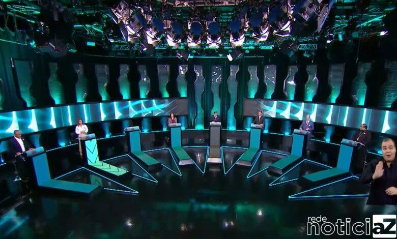 Bolsonaro gera o dobro de interações de Lula durante o debate presidencial, porém, petista tem mais menções positivas