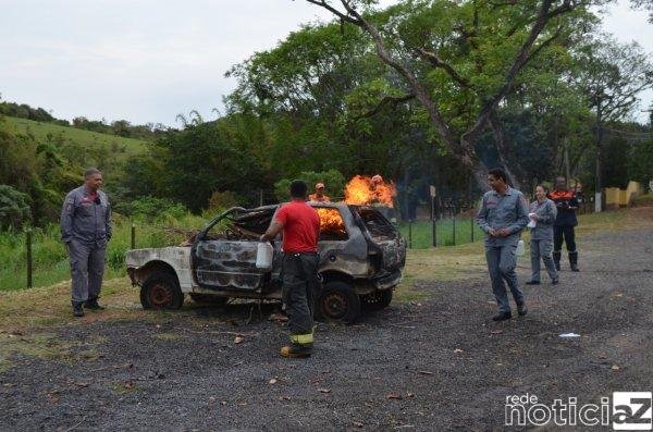 Defesa Civil de Cabreúva participa de treinamento com Bombeiros