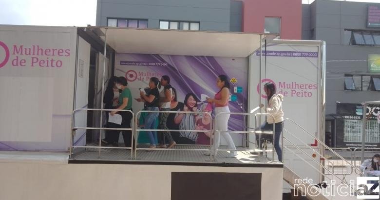 Mais de 500 mulheres são atendidas na Carreta da Mamografia de Louveira