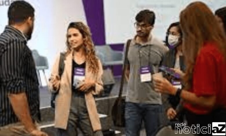 Evento gratuito da Fundação Estudar, jovens realizam entrevistas instantâneas com grandes empresas