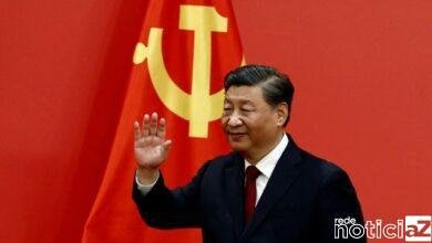 Xi Jinping comanda a China por mais cinco anos