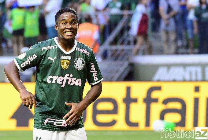 Palmeiras vence o Athletico-PR e torce contra Inter e Corinthians para ser campeão