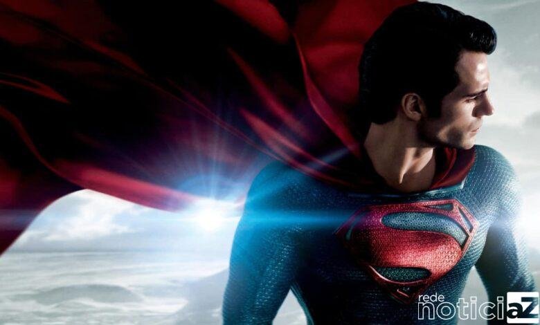 Henry Cavill anuncia retorno ao papel de Superman