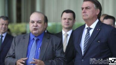 Bolsonaro recebe apoio do governador reeleito do Distrito Federal