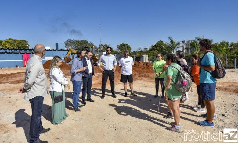 Jundiaí começa as obras da primeira piscina adaptada da Região