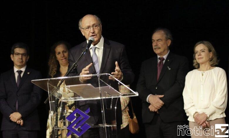 Geraldo Alckmin apresenta time que irá compor transição de Governo