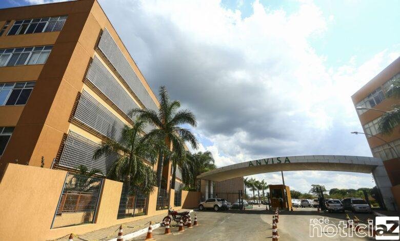 Vacinas bivalentes contra a Covid-19 são aprovadas pela Anvisa, que volta a obrigar o uso de máscara