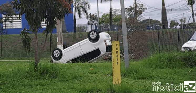 Carros se envolvem em acidentes em pontos diferentes de Jundiaí