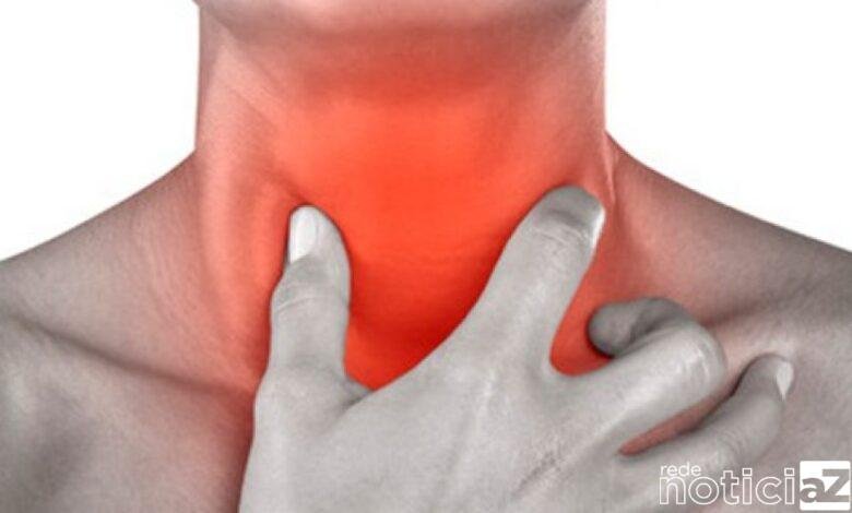 Não consegue engolir a comida ou bebida? Cuidado! Você pode estar com disfagia