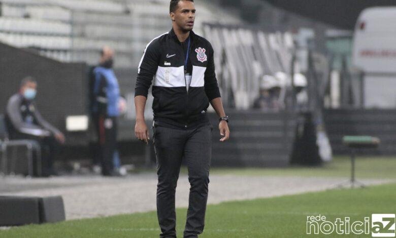 Fernando Lázaro é escolhido para ser o técnico do Corinthians