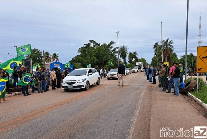 Uma semana depois, ainda há rodovias com pontos de bloqueios e interdições no Brasil
