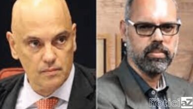 STF manda cancelar passaporte de blogueiro Allan dos Santos