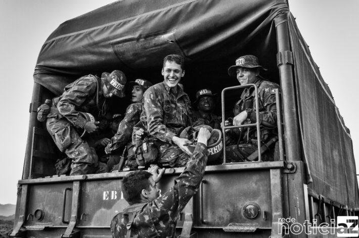 Formação dos oficiais combatentes do Exército Brasileiro é retratada em livro