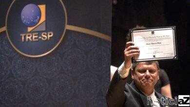 Tarcísio de Freitas é diplomado governador de SP pelo TRE e recebe gritos de 'mito'