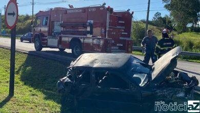 Carro bate em carreta e mata motorista na Dom Gabriel