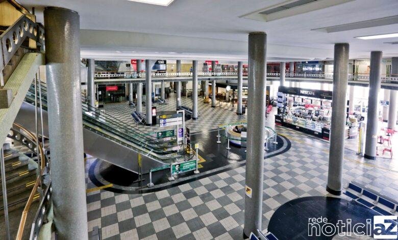 Aeronautas entram em greve e provocam atrasos de voos