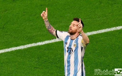 Com falha bizarra e sofrimento, Argentina bate a Austrália e se classifica