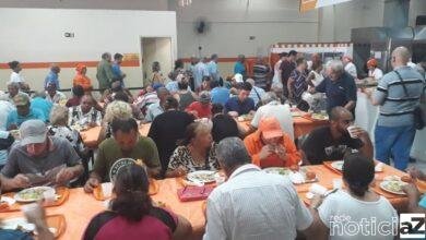 Por preço acessível restaurante Bom Prato oferece almoço especial de Natal