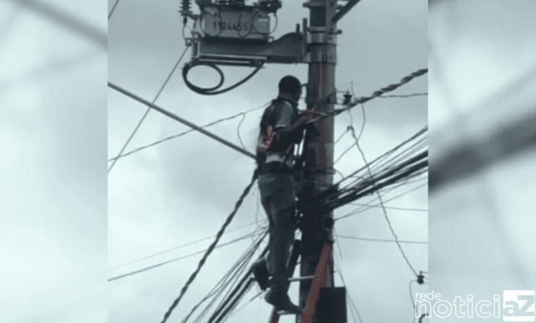 VÍDEO: Eletricista é socorrido após sofrer descarga elétrica em manutenção de fios
