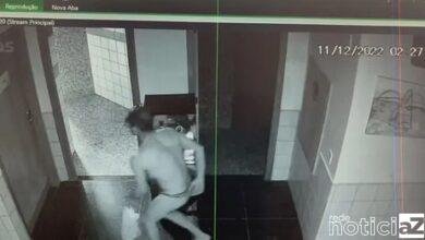 Bandido furta escola somente de calcinha