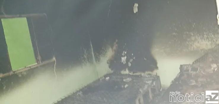 Homem incendeia casa da ex-mulher junto com as filhas em Campo Limpo Paulista