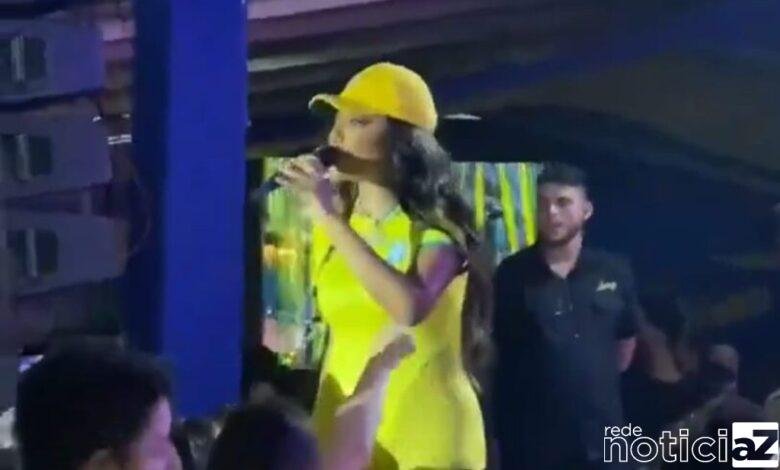 VÍDEO: Ludmilla interrompeu show após um homem arremessar pedras de gelo contra ela