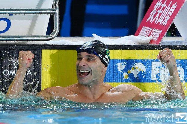 Aos 42 anos, Nicholas Santos é campeão mundial de natação