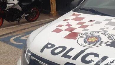 Dupla ameaça motorista e rouba carro em Jundiaí