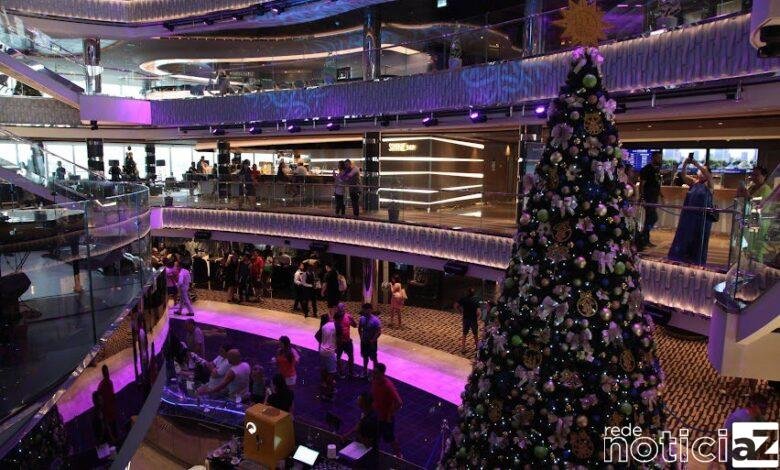 Maior navio da temporada brasileira de cruzeiros faz primeira escala em Santos