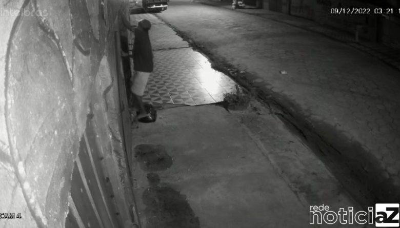 VÍDEO - Homem acusado de furtar fios no litoral sul é identificado