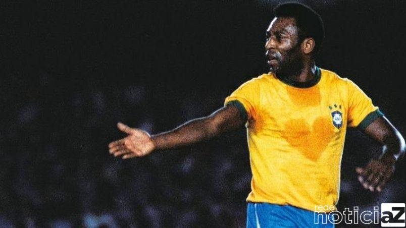 Pelé: A Biography of Edson Arantes do Nascimento: Foster, Frank, LifeCaps: 9781500213985 Pelé: A Biography of Edson Arantes do Nascimento: Foster, Frank, LifeCaps: 9781500213985