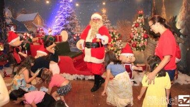 Casa do Papai Noel de Itatiba recebe cerca de 400 pessoas na primeira noite