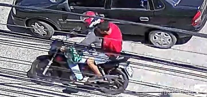 VÍDEO - Dupla rouba mercado em Jundiaí